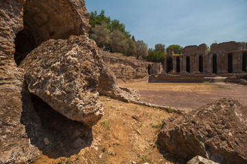 Beautiful archaeological ruins in Villa Adriana