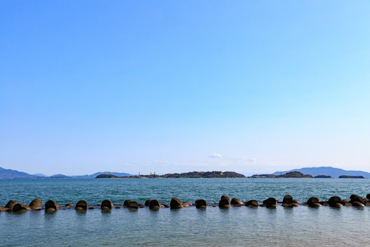 犬島 -瀬戸内に浮かぶ現代アートの島 © photojapan