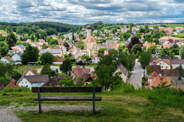 D, Bayern, Schwaben, Blick vom Kloster Welden auf den Ort Welden im Sommerlicht mit dramatischem...