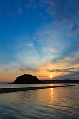 黒島ヴィーナスロード -日本のエーゲ海「牛窓」に現れる神秘的な恋の道-