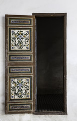 Obraz premium Decorative old door an Marrakech, Morocco