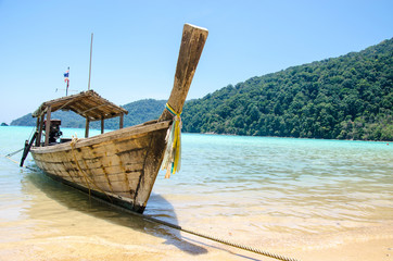 Fototapeta na wymiar Longtail boat thailand