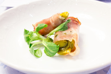 Artichokes with smoked ham
