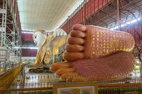Chauk Htat Gyi reclining Buddha (sweet eye Buddha) in Yangon, Myanmar