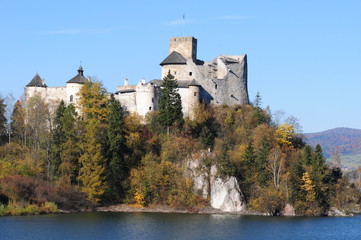Naklejka premium Schloss Niedzica im Pieninen-Nationalpark, Polen