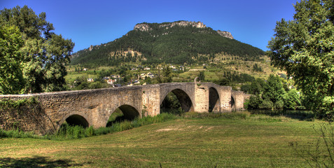 Obraz premium Le pont de Quezac - Lozere