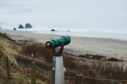 View finder looking out over the Oregon coast.