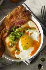 Homemade Cheesy Breakfast Grits