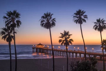 Schilderijen op glas Manhattan Beach Pier bij zonsondergang, Los Angeles, Californië © chones