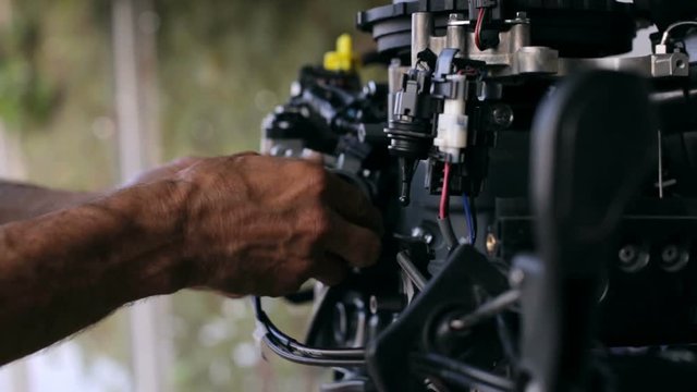 Repair of four-stroke outboard motor