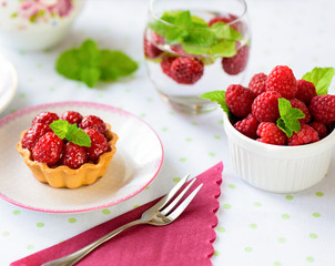 Mini tart with raspberries fruits