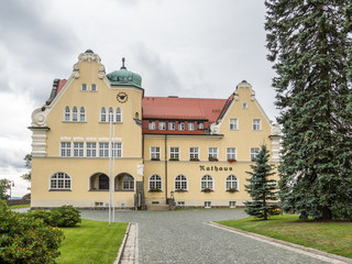 Fototapeta na wymiar Rathaus von Schöneck im Vogtland