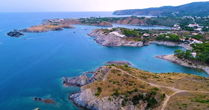 paysage magnifique de calanques en espagne