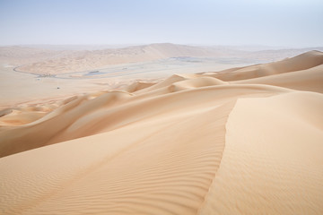 Fototapeta na wymiar Rub al Khali Desert at the Empty Quarter, in Abu Dhabi, UAE