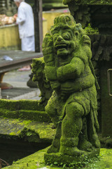 Obraz premium green statue