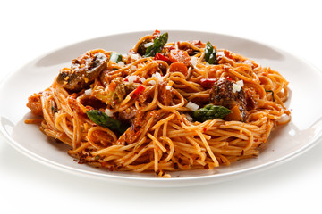 Pasta with meat, tomato sauce and vegetables 