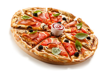 Pizza with ham, tomatoes, mushrooms and olives 