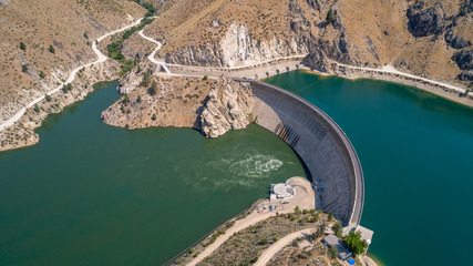 Arrowrock Dam in Idaho en het staat vol met water