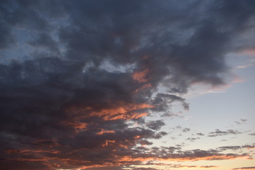 Obraz premium Entre las nubes