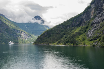 Naklejka na ściany i meble Travel Norway at Geiranger fjord