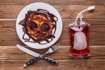 Slapjack in form of skull