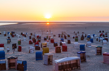 Strandkörbe am Strand von Borkum. Ostfriesland Deutschland.