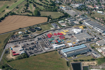 Vue aérienne de la zône industrielle de Gaillon en France