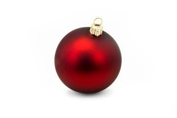 Rote Weihnachtskugel isoliert