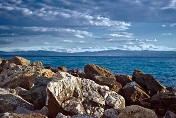 Fototapeta na wymiar View of rocks in background of sea