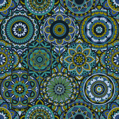 Seamless pattern. Vintage decorative elements. Hand drawn background. Islam, Arabic, Indian, ottoman motifs. Perfect for printing on fabric or paper.