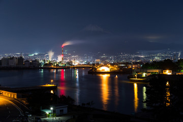 Fototapeta na wymiar Fuji mountain in Fuji shi of Japan at night