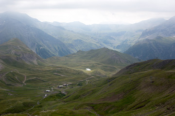 Paysage de Montagnes dans les Alpes