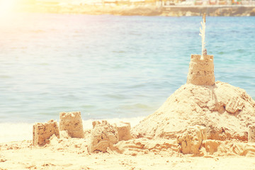 Schöne Burg aus Sand - Urlaub Konzept