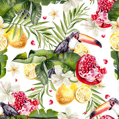 Beautiful watercolor seamless tropical jungle floral pattern background with palm leaves, tukan, Hibiscus flowers, lemon  and pomegranate  fruits. © knopazyzy