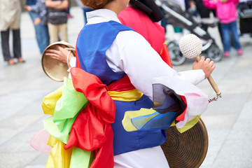 Trommler and dancer south korea