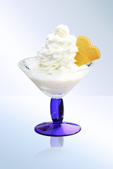 Leckeres Eis im Becher