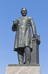 Fototapeta premium Monument to A.S. Popov on Kamennoostrovsky Avenue in the city of St. Petersburg, Russia