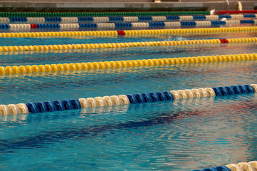 Dividers of paths in the big swimming pool