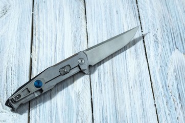 Folding knife for everyday carrying. Back side.