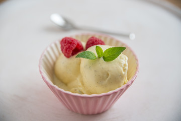 Vanille Eis