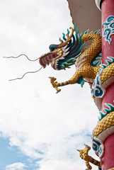 Dragon statue with the sky.