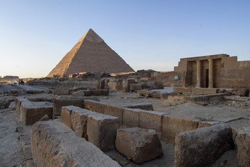 Fototapeta na wymiar Pyramid of Khafre and old monuments at Giza plateau.