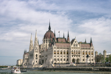 Fototapeta premium Budapest, panorama del Palazzo del Governo