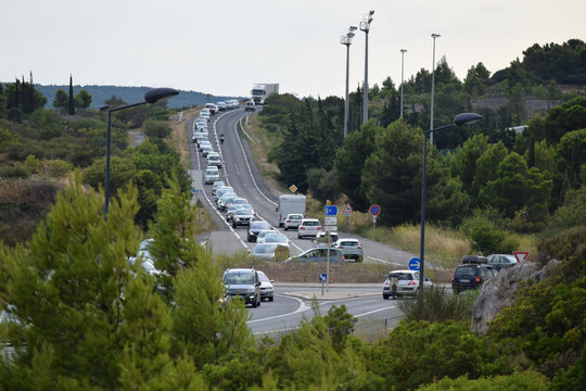 Embouteillage sur la route des vacances &agrave; Leucate, Aude, Languedoc, Occitanie.