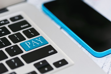 Obraz premium E-commerce online payment concept