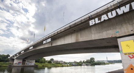 arnheim bridge in the netherlands