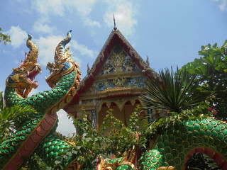 Fototapeta premium temple bouddhiste chinois , Thailande , Koh chang