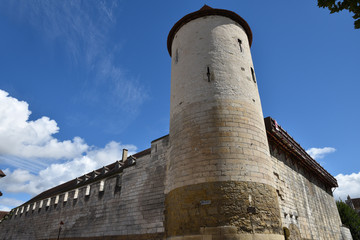 Tour médiévale de l'abbaye Sain-Germain à Auxerre en Bourgogne, France