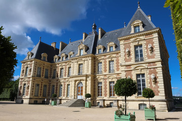 Fototapeta na wymiar Chateau de Sceaux - grand country house in Sceaux, Hauts-de-Seine, not far from Paris, France.
