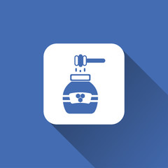 honey jar with spoon